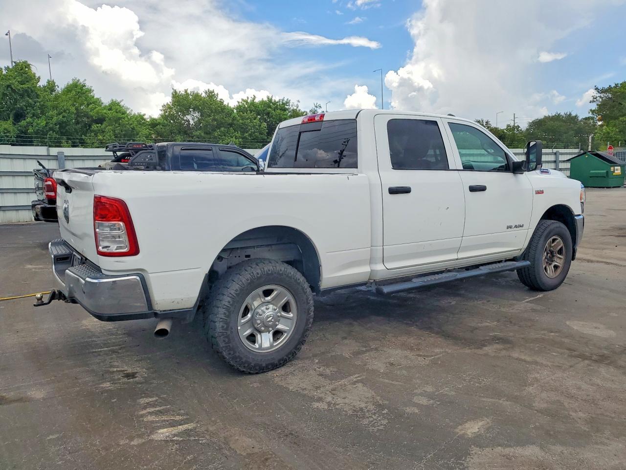 2020 RAM 2500 TRADESMAN — Фото 3 из 12