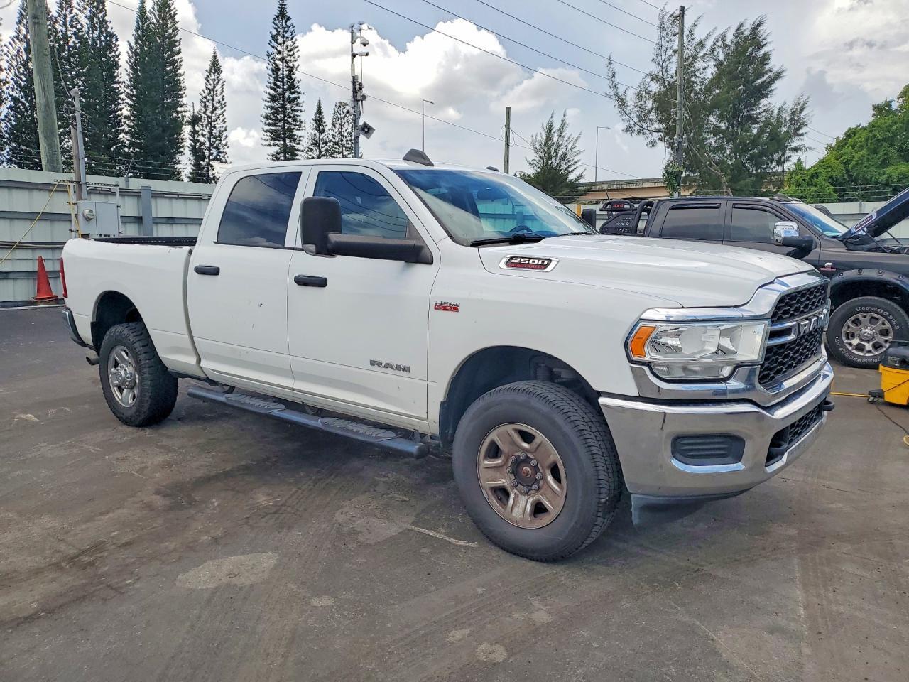 2020 RAM 2500 TRADESMAN — Фото 4 из 12