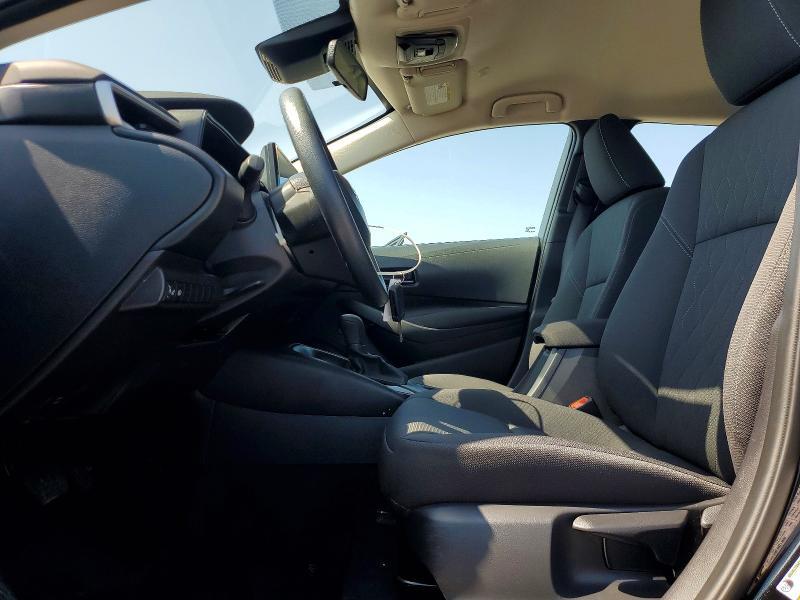 2025 TOYOTA COROLLA LE — Фото 8 из 13