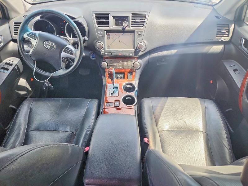 2012 TOYOTA HIGHLANDER HYBRID LIMITED — Фото 8 из 13