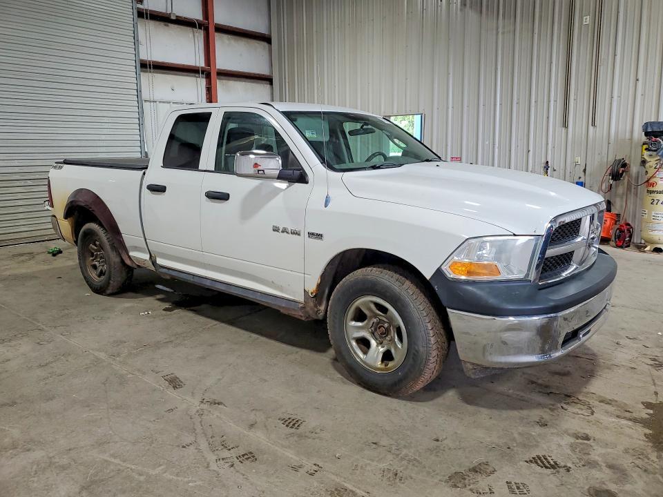 2010 DODGE RAM 1500 — Фото 4 из 12
