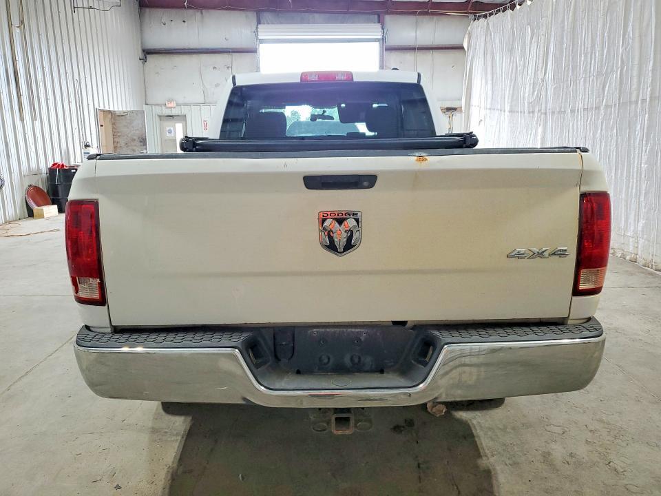 2010 DODGE RAM 1500 — Фото 6 из 12