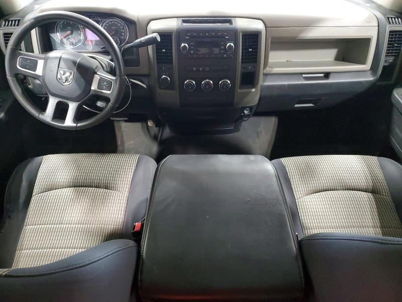 2010 DODGE RAM 1500 — Фото 8 из 12