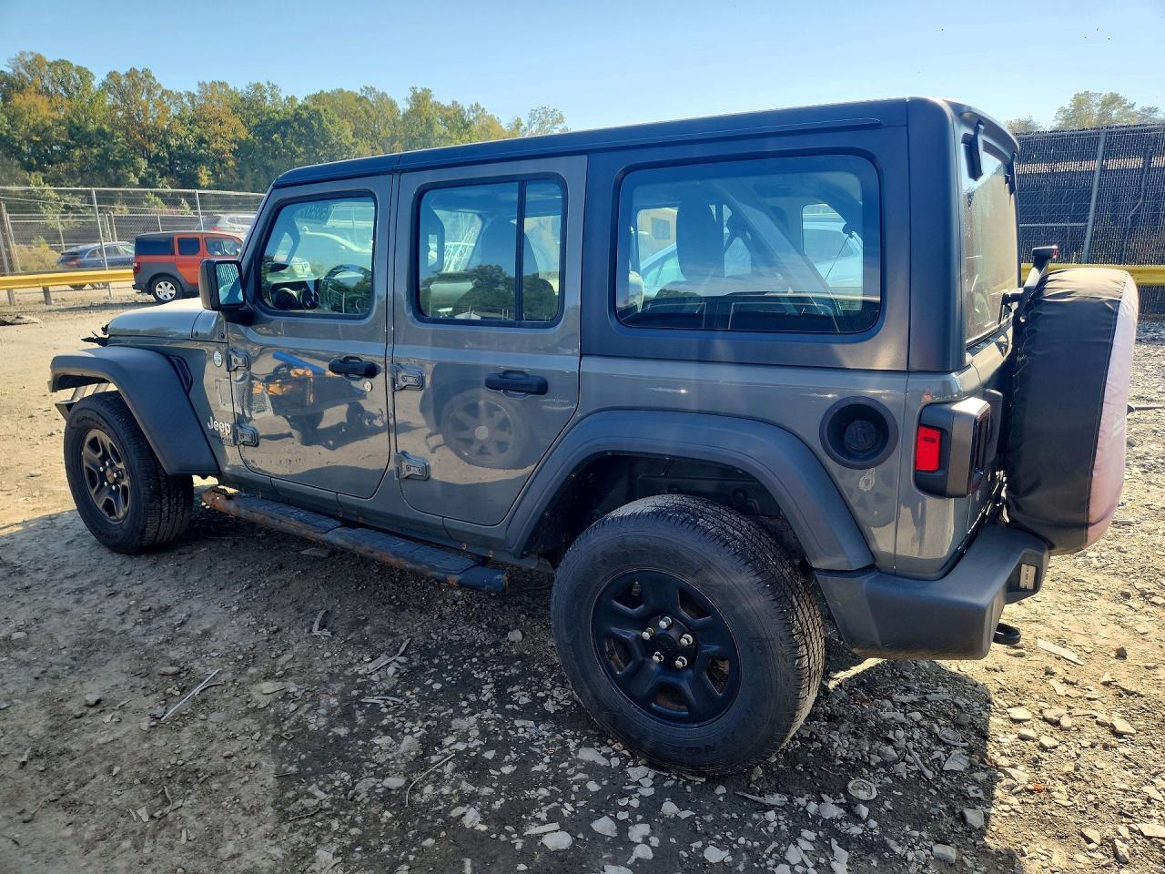 2018 JEEP WRANGLER UNLIMITED SPORT — Фото 2 из 13