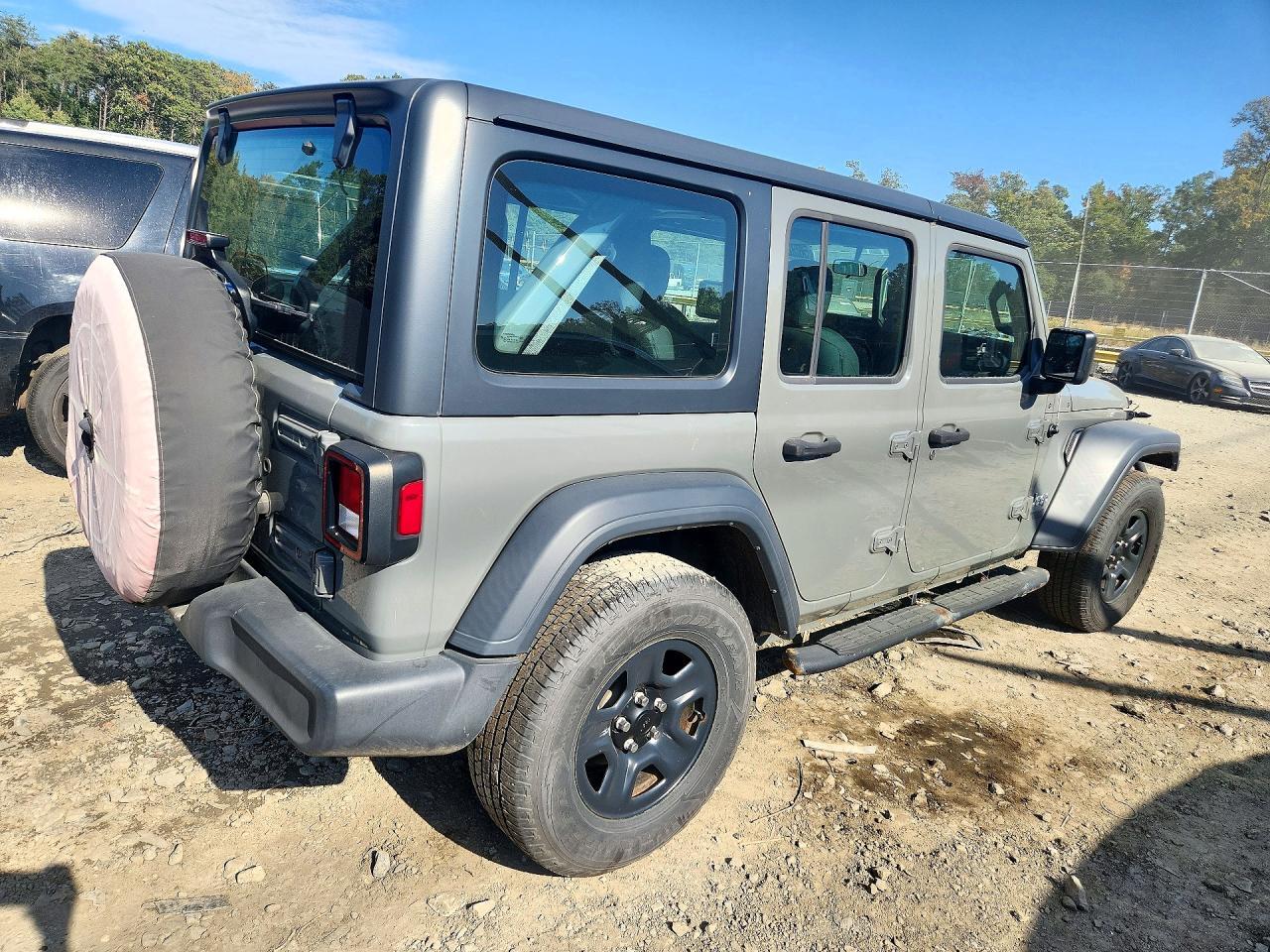 2018 JEEP WRANGLER UNLIMITED SPORT — Фото 3 из 13