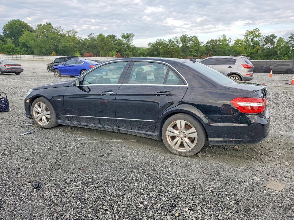 2011 MERCEDES-BENZ E 350 BLUETEC — Фото 2 из 12