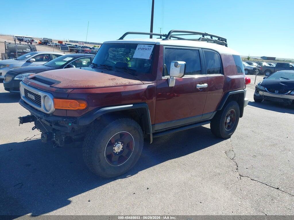 JTEBU11F28K003130 2008 TOYOTA FJ CRUISER photo no. 2