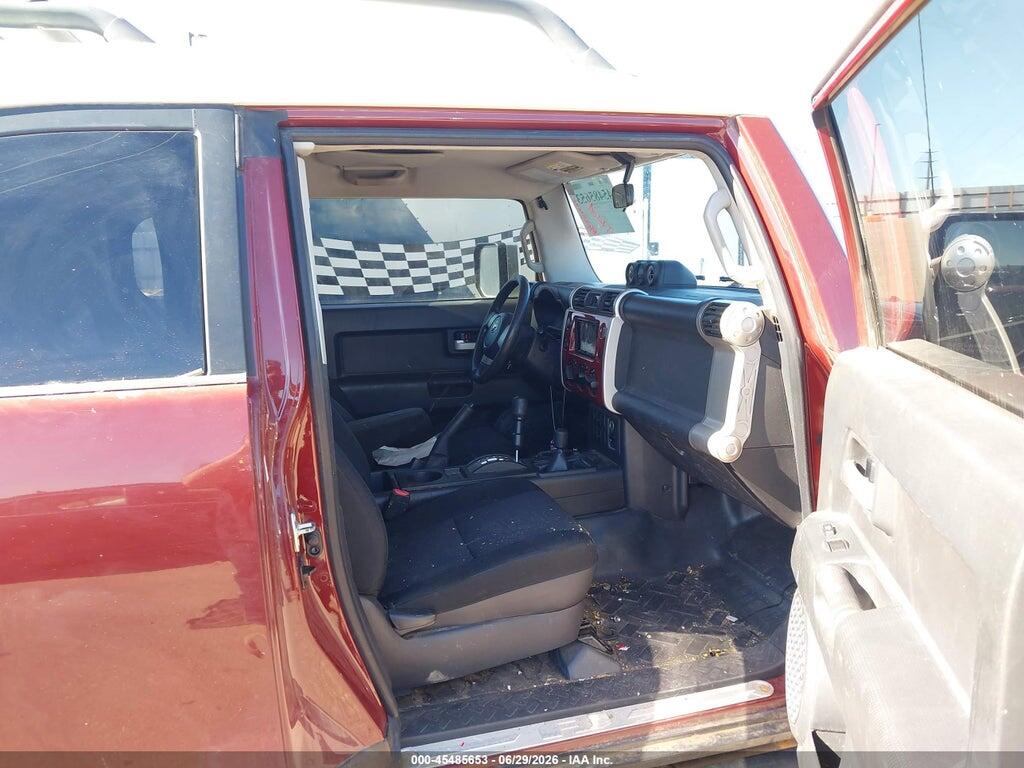 JTEBU11F28K003130 2008 TOYOTA FJ CRUISER photo no. 5