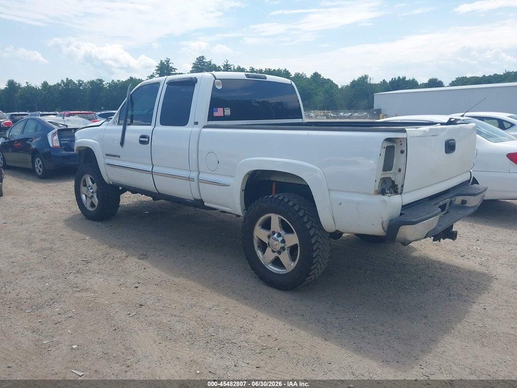 1GTHK29U71Z310044 2001 GMC SIERRA 2500HD photo no. 3