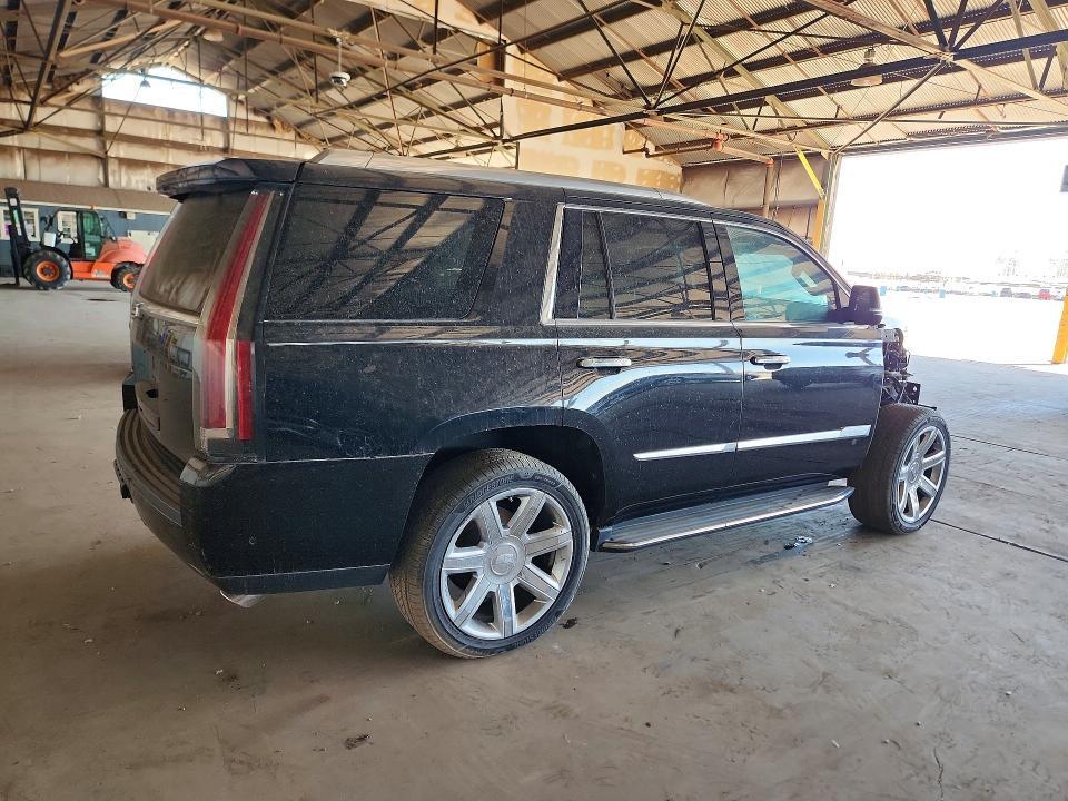 2019 CADILLAC ESCALADE LUXURY — Фото 3 из 12