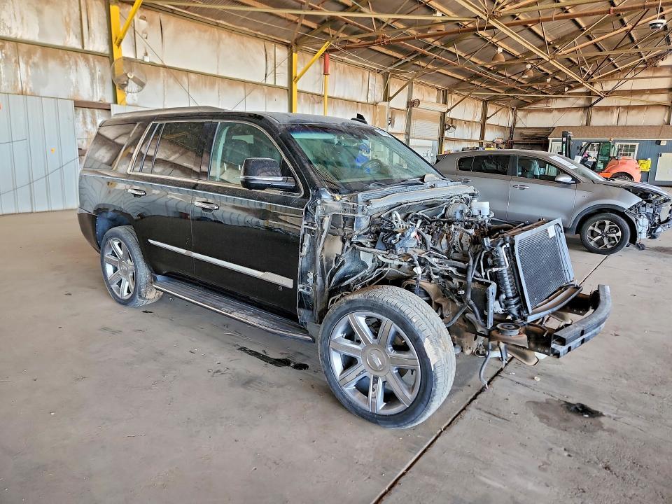 2019 CADILLAC ESCALADE LUXURY — Фото 4 из 12