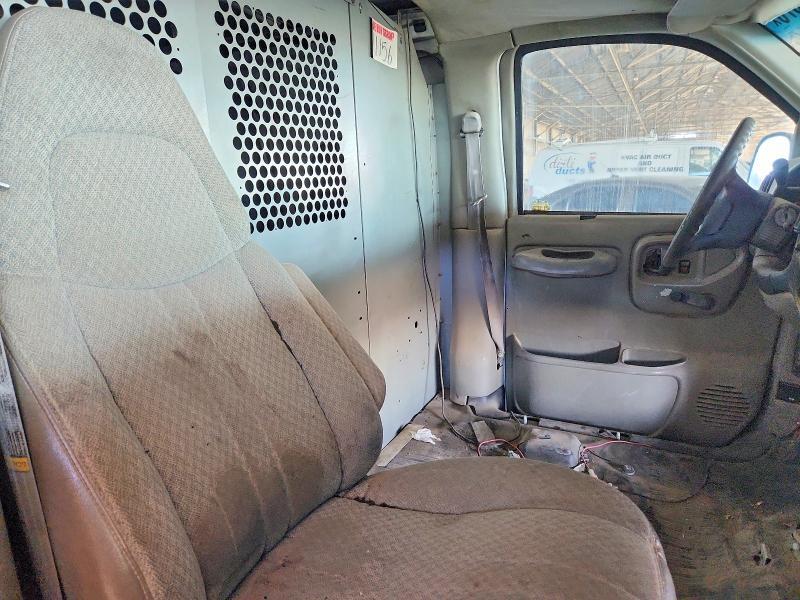 1999 CHEVROLET EXPRESS G3500 — Фото 11 из 13