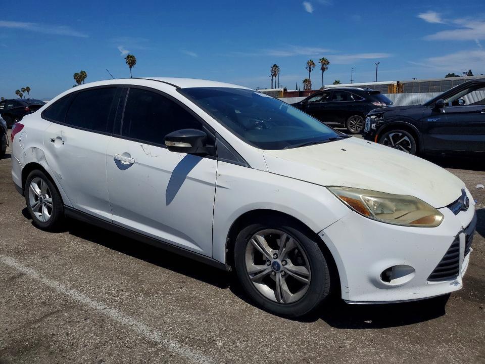 1FADP3F27EL110840 2014 FORD FOCUS photo no. 4