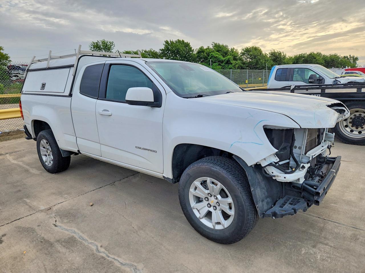 2022 CHEVY COLORADO LT — Фото 4 из 12