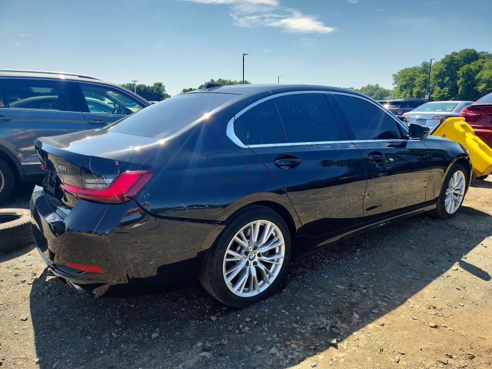 2024 BMW 330I — Фото 3 из 13