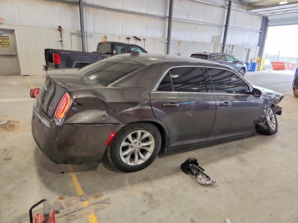 2019 CHRYSLER 300 TOURING — Фото 3 из 12