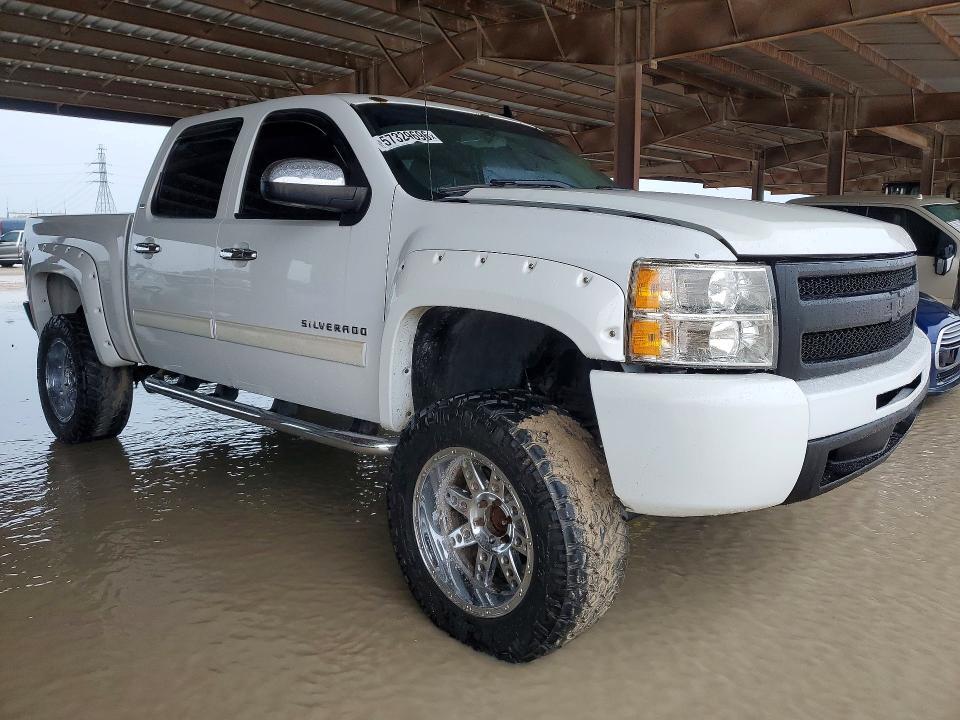 2011 CHEVROLET SILVERADO C1500 LS — Фото 4 из 12