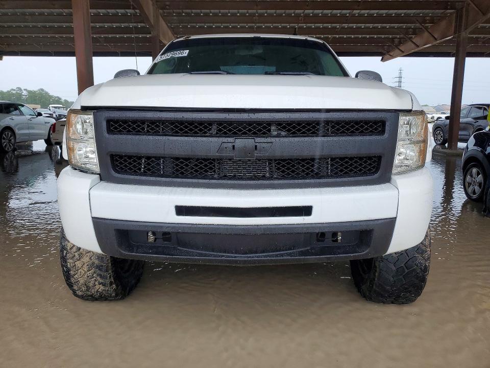 2011 CHEVROLET SILVERADO C1500 LS — Фото 5 из 12