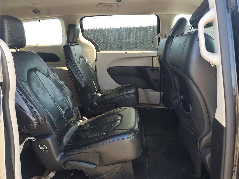 2019 CHRYSLER PACIFICA TOURING L — Фото 11 из 13