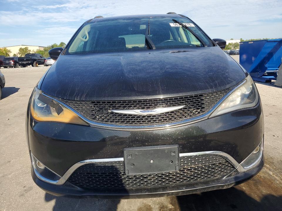 2019 CHRYSLER PACIFICA TOURING L — Фото 5 из 13