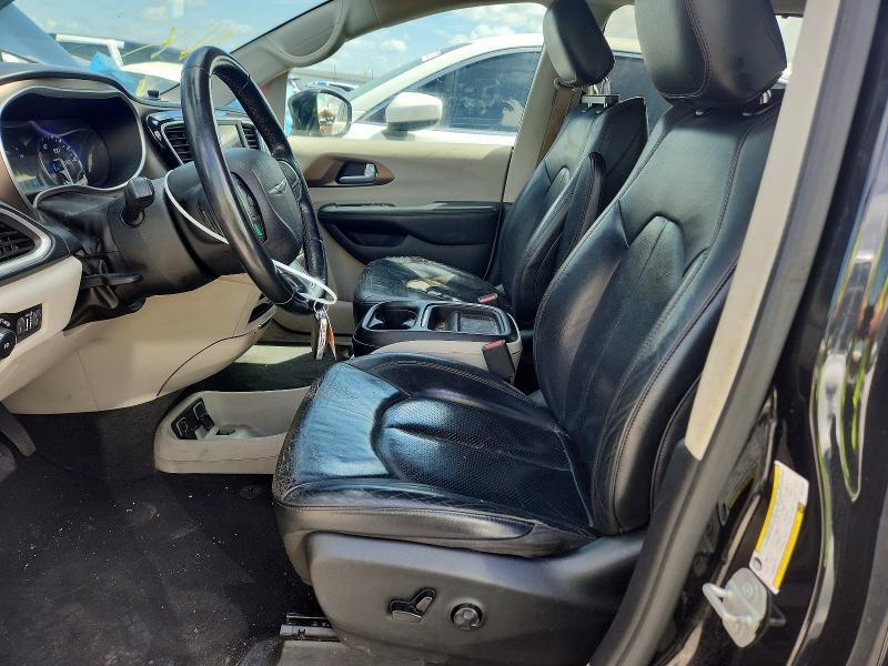 2019 CHRYSLER PACIFICA TOURING L — Фото 7 из 13