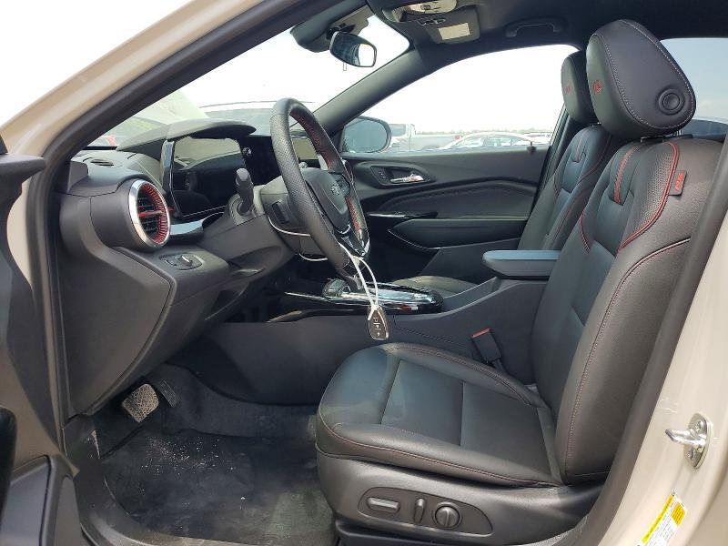 2026 CHEVROLET TRAX 2RS — Фото 7 из 13