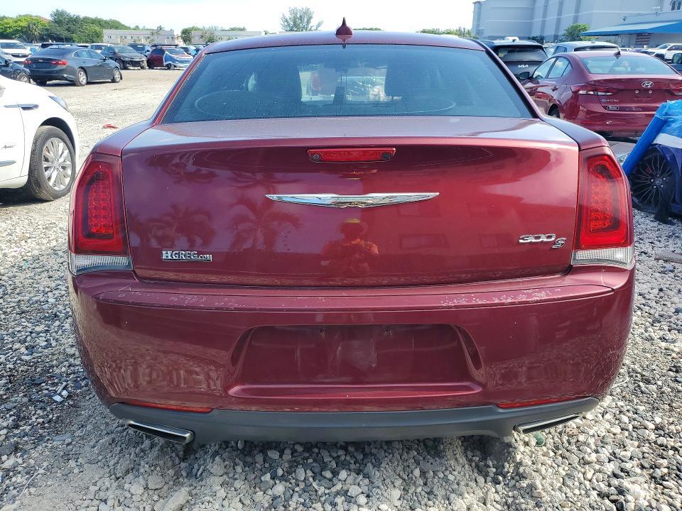 2019 CHRYSLER 300 S — Фото 6 из 12