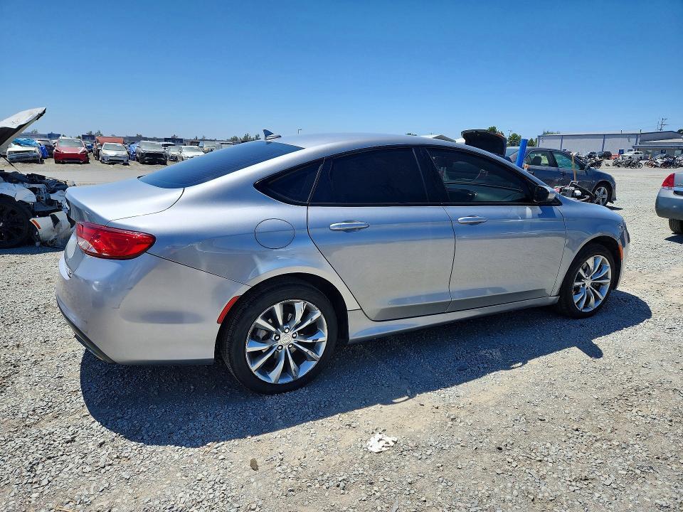 2015 CHRYSLER 200 S — Фото 3 из 12