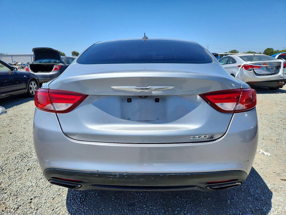 2015 CHRYSLER 200 S — Фото 6 из 12