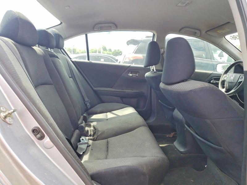 2017 HONDA ACCORD LX — Фото 10 из 12