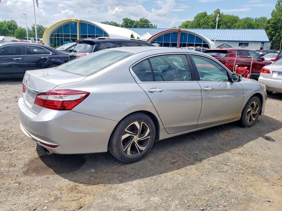 2017 HONDA ACCORD LX — Фото 3 из 12