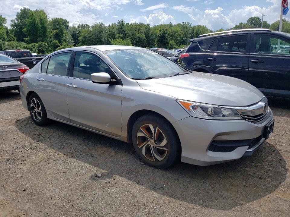 2017 HONDA ACCORD LX — Фото 4 из 12
