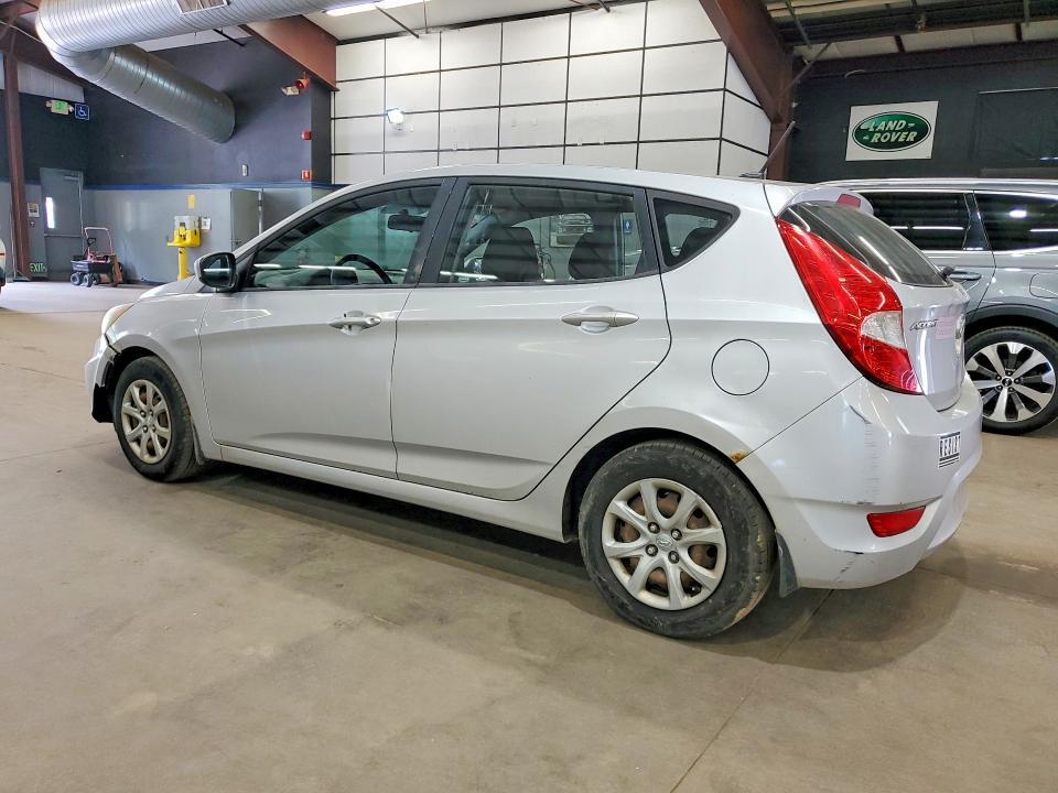 KMHCT5AE4CU033541 2012 HYUNDAI ACCENT photo no. 2