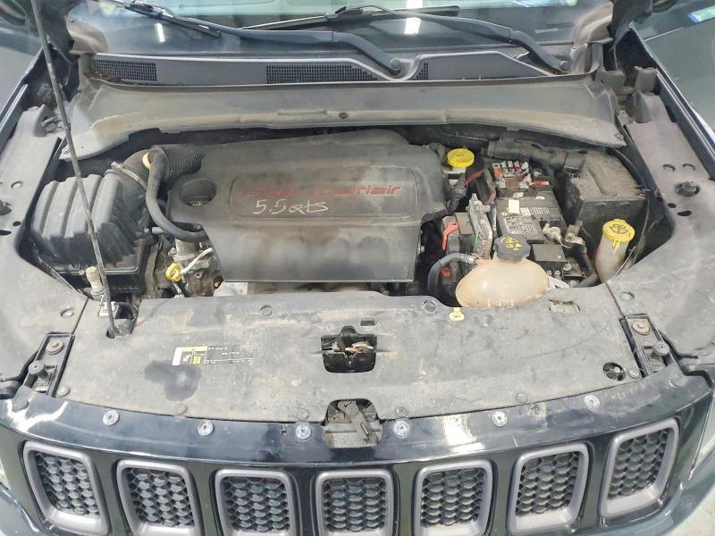 2017 JEEP COMPASS TRAILHAWK — Фото 12 из 13