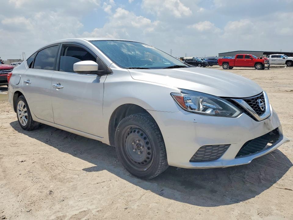 2019 NISSAN SENTRA SV — Фото 4 из 12