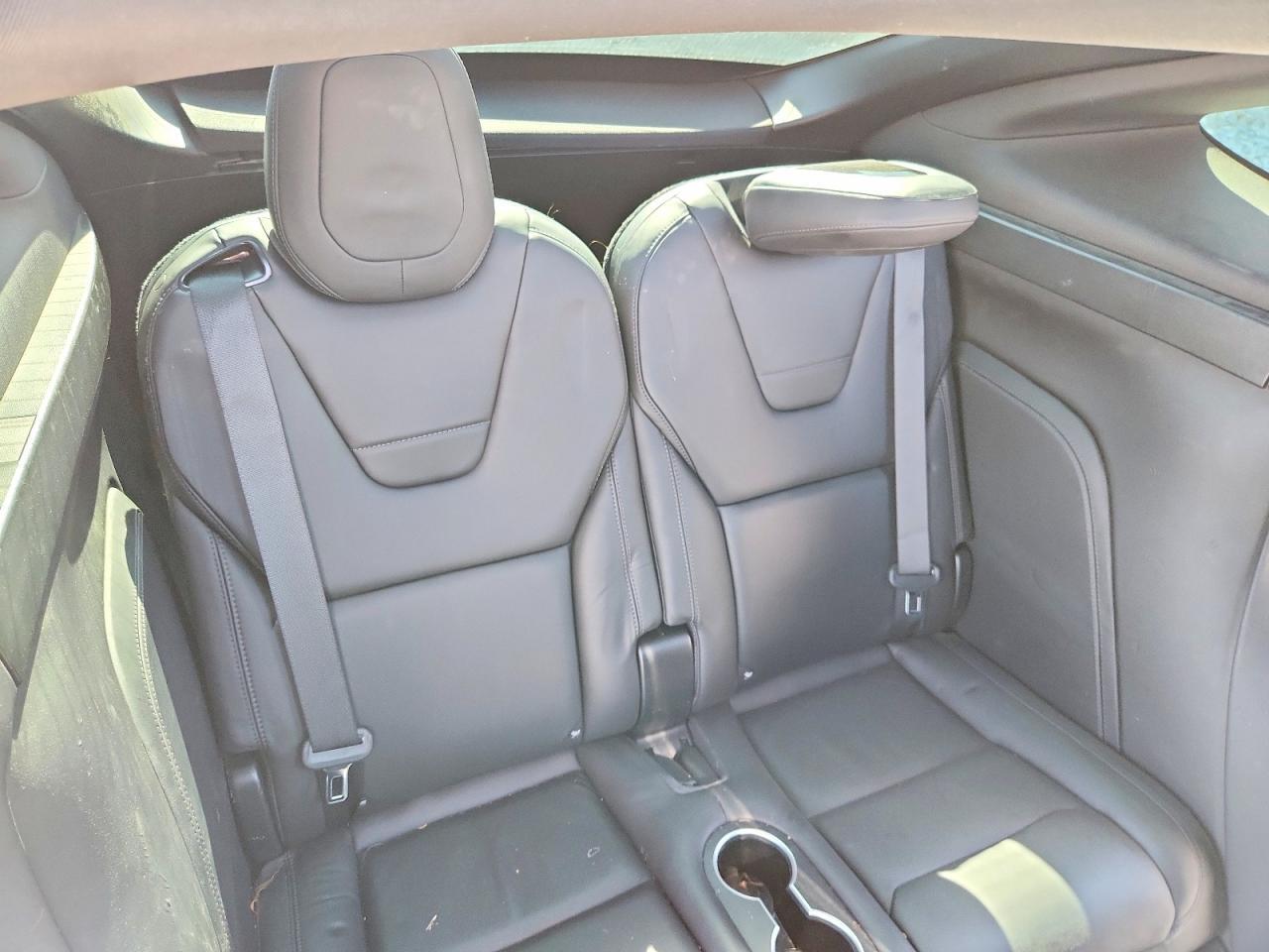2016 TESLA MODEL X — Фото 10 из 13