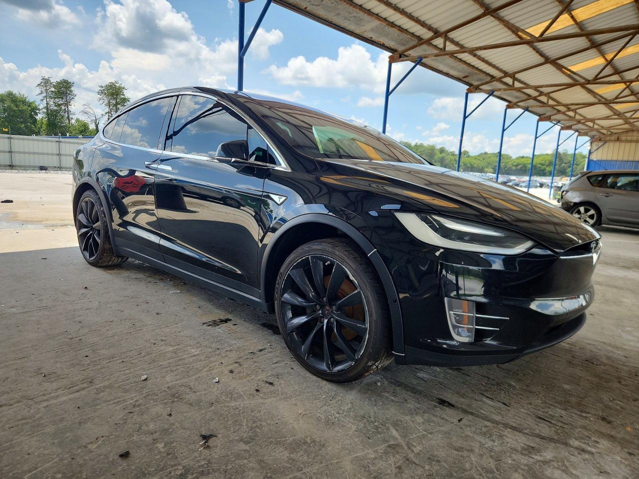 2016 TESLA MODEL X — Фото 4 из 13