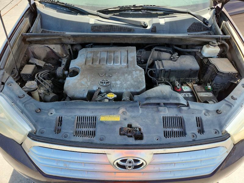 2011 TOYOTA HIGHLANDER SE — Фото 12 из 13