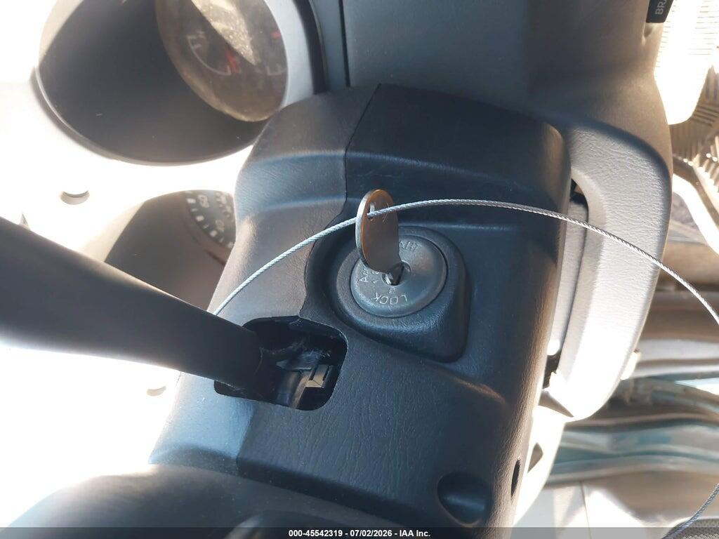 1N6ED29Y02C316009 2002 NISSAN FRONTIER photo no. 11