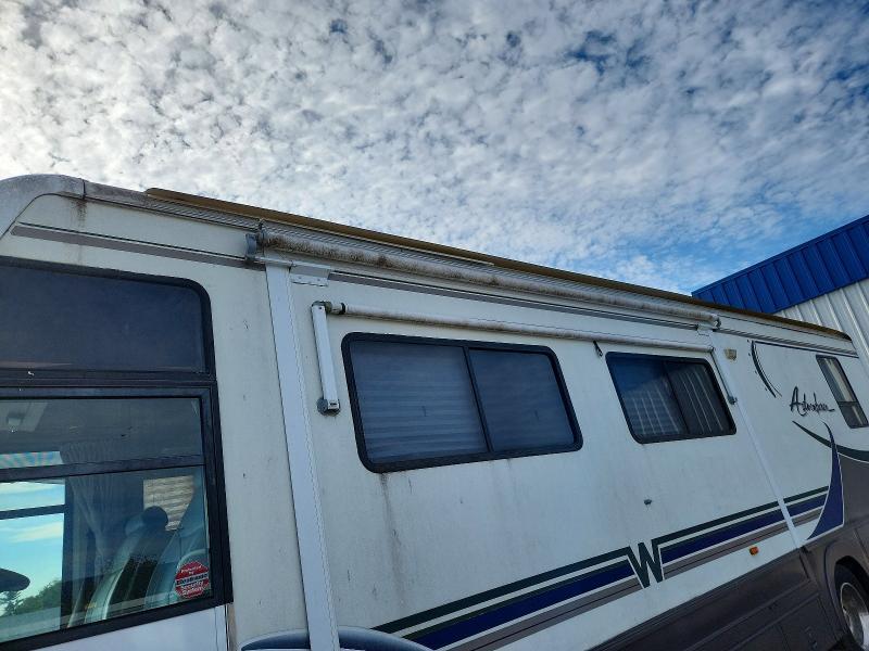 1997 WINNEBAGO ADVENTURE RV — Фото 9 из 10