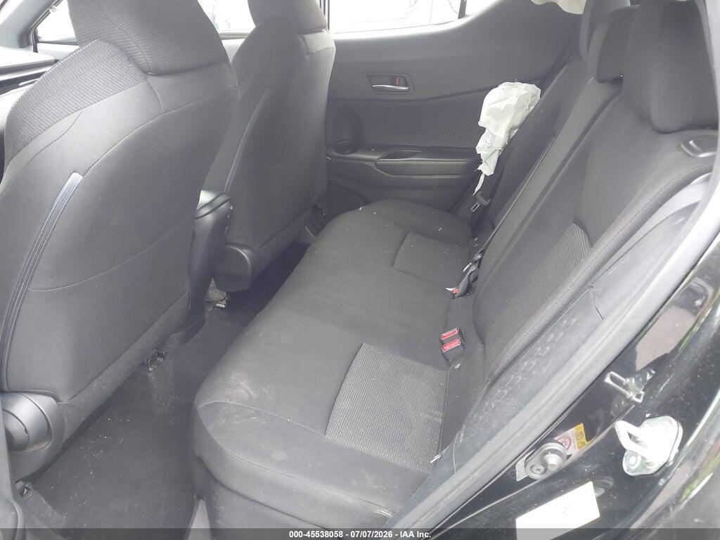 JTNKHMBX2J1010152 2018 TOYOTA C-HR photo no. 8