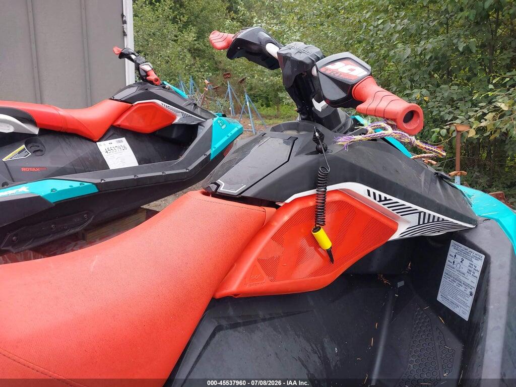 00000YDV85455F717 2017 SEA DOO OTHER photo no. 5