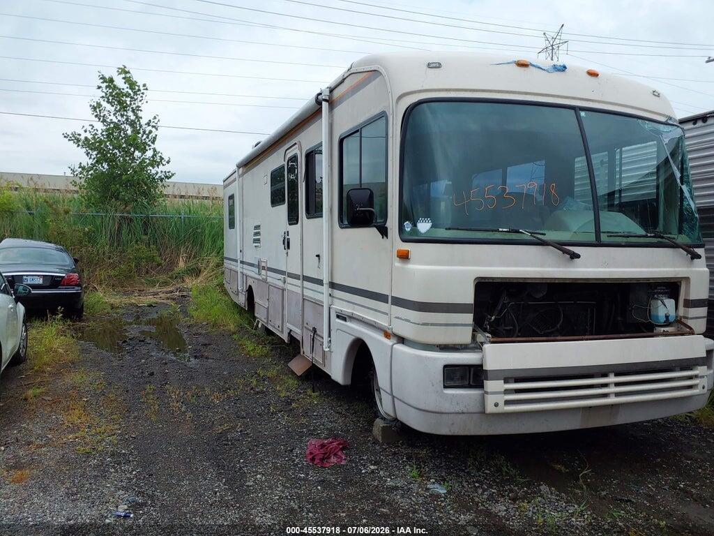 1GBKP37N4N3300741 1992 CHEVROLET P30 photo no. 1