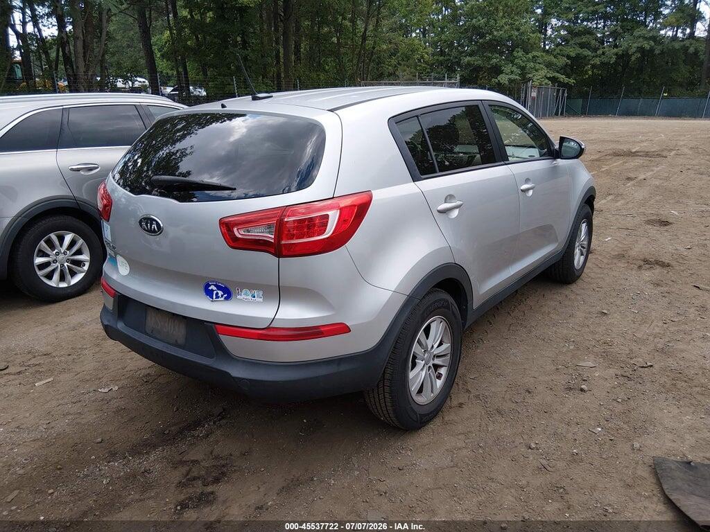 KNDPB3A27B7043643 2011 KIA SPORTAGE photo no. 4