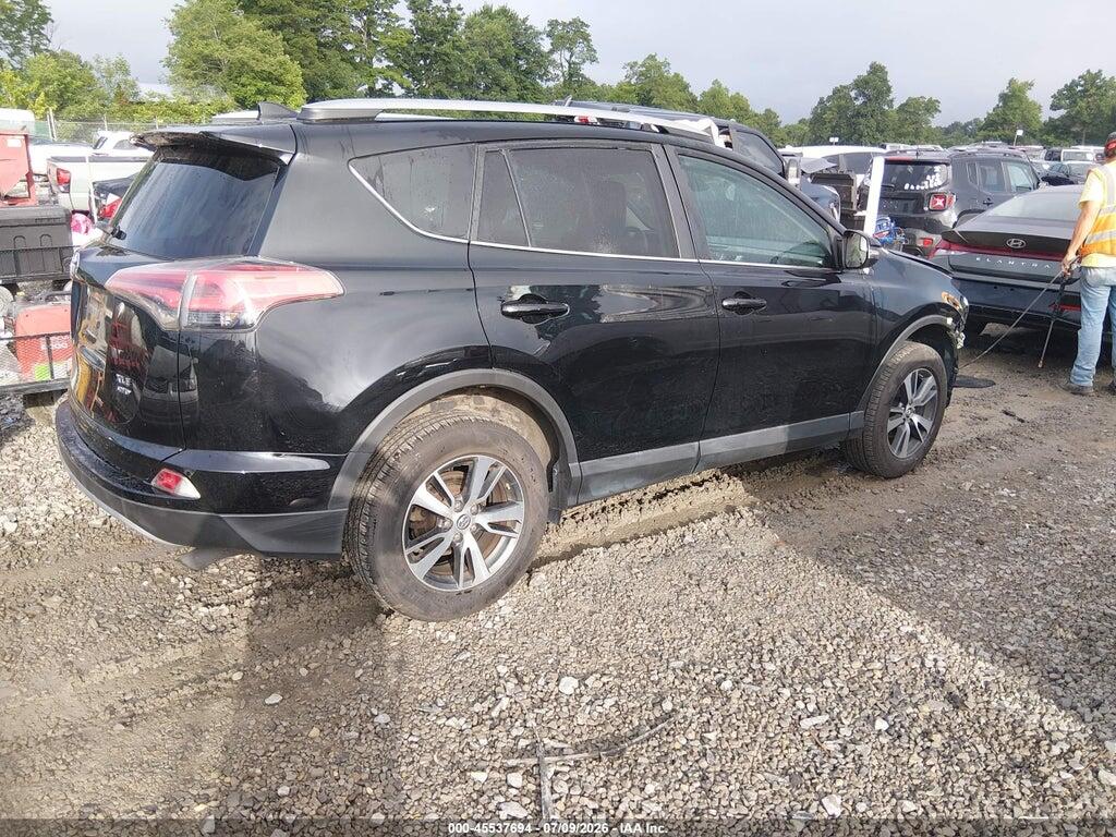 2T3RFREVXHW551638 2017 TOYOTA RAV4 photo no. 4