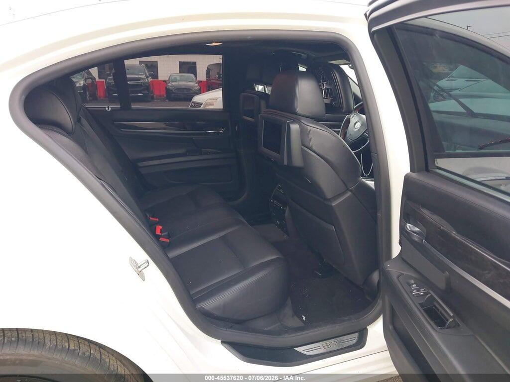 WBAKA8C56CC447024 2012 BMW 750I photo no. 8