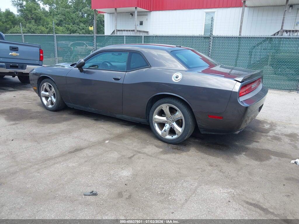 2C3CDYAG7DH610768 2013 DODGE CHALLENGER photo no. 3