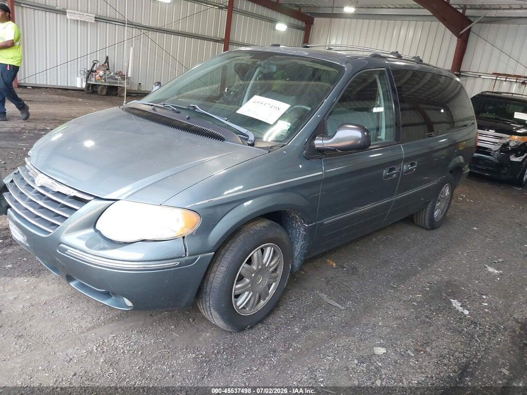 2C4GP64L15R233741 2005 CHRYSLER TOWN & COUNTRY photo no. 2