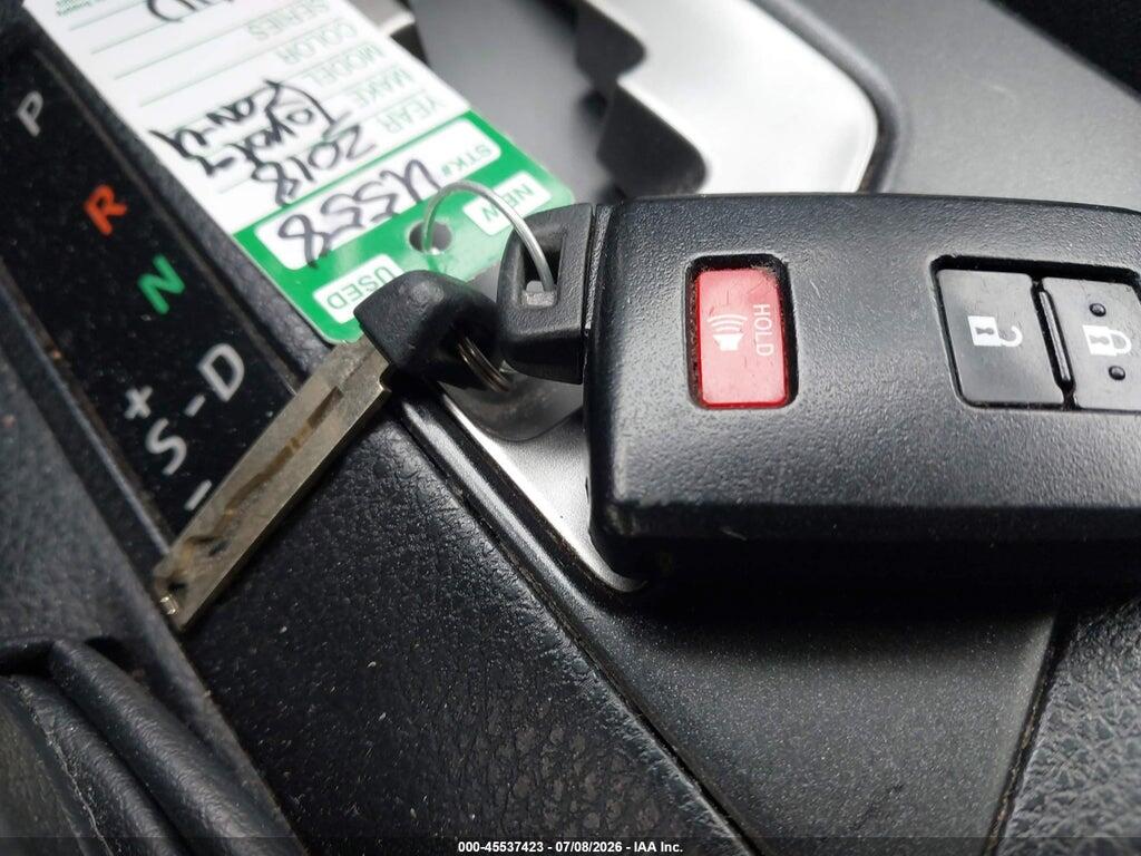 JTMRFREV2JJ235199 2018 TOYOTA RAV4 photo no. 11