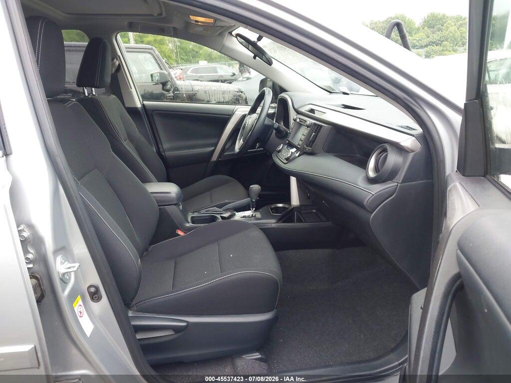 JTMRFREV2JJ235199 2018 TOYOTA RAV4 photo no. 5